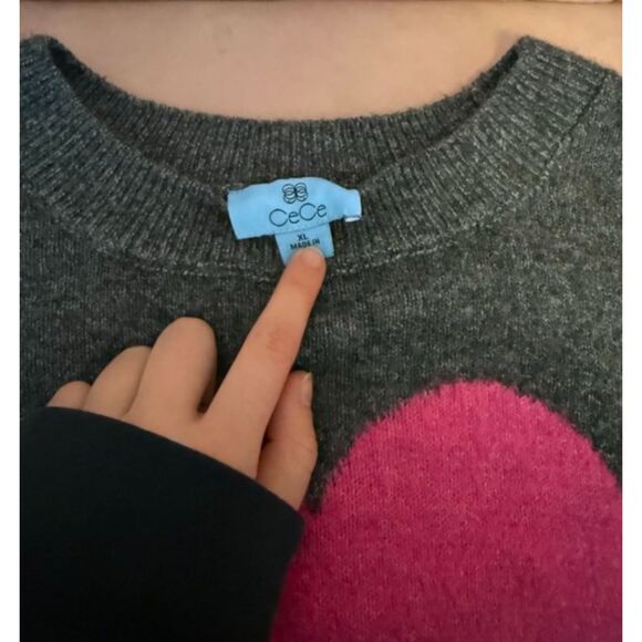 CeCe heart motif gray XL Sweater: Luxurious, Ultra-Soft, Chic Oversized Knit - Picture 3 of 7